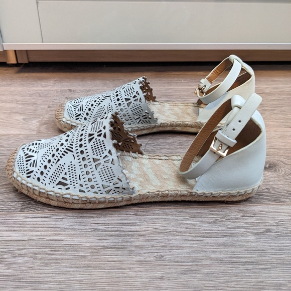Tory Burch Espadrille Sandal's - Picture 2 of 3